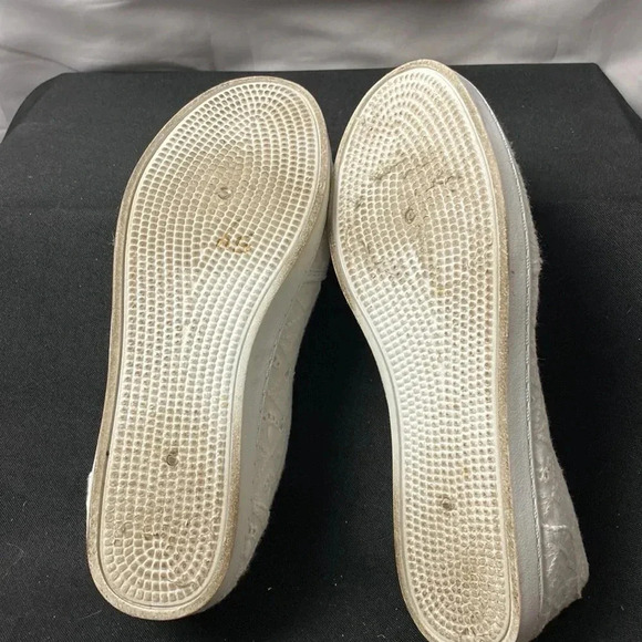 CORAL BAY MOZIE WOMENS SIZE 8 WHITE EYELET SLIP ON LOAFER COMFORT SHOE CLEAN - Picture 10 of 14